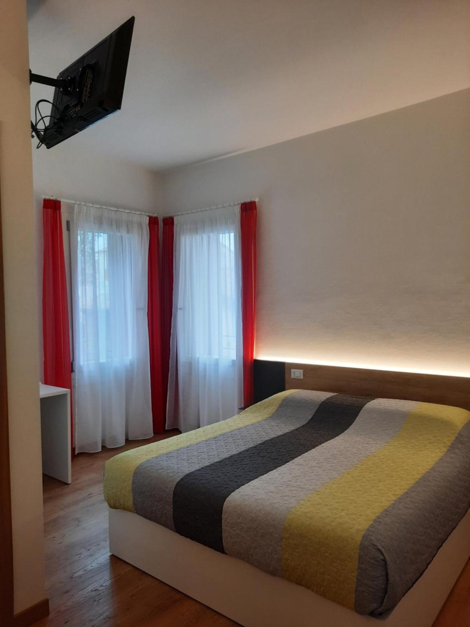 Villasveva Sernaglia della Battaglia Buitenkant foto